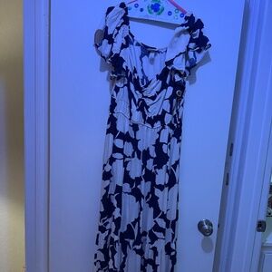 Women’s blue and white floral maxi dress